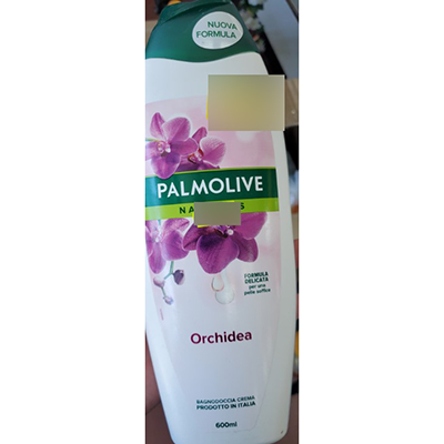 Bath and shower cream