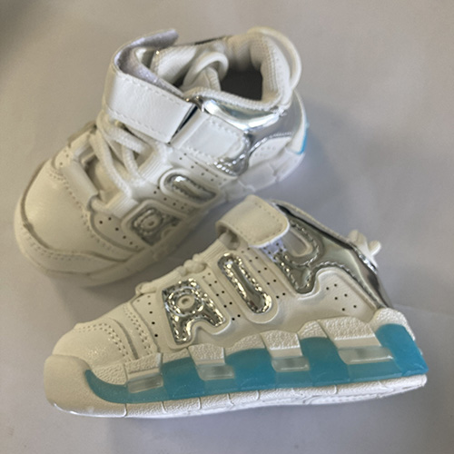 Children's shoes