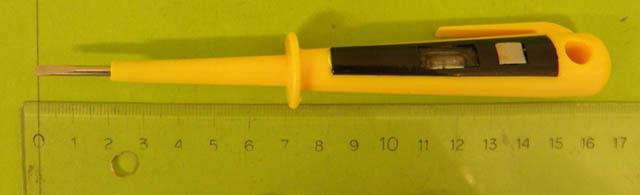 Voltage tester