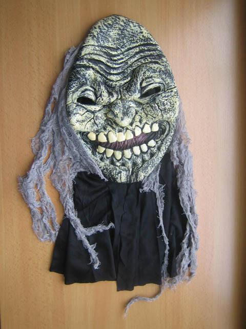 Fancy-dress mask