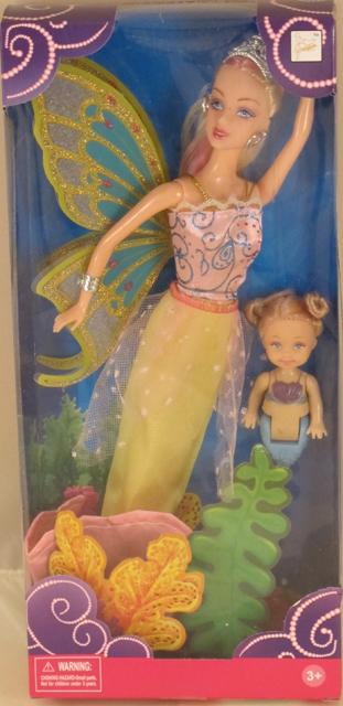 Plastic doll set