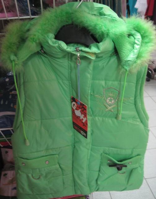 Girls’ sleeveless jacket