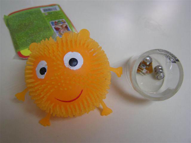 Plastic ball with spikes