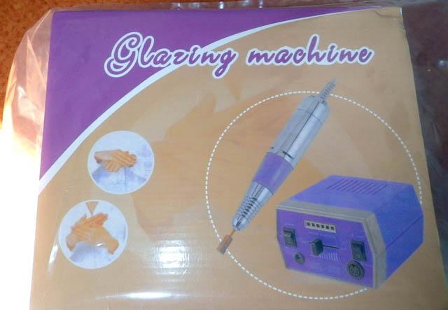 Nail manicure machine