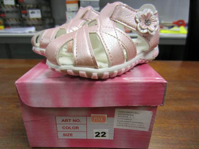 Girls' sandals