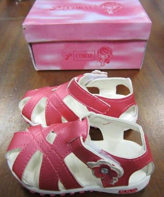 Girls' sandals