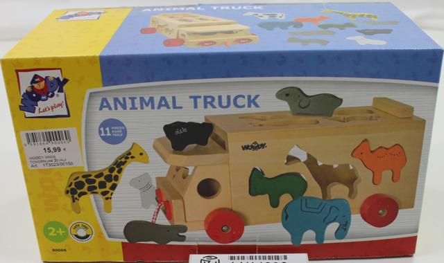 Wooden pull along toy
