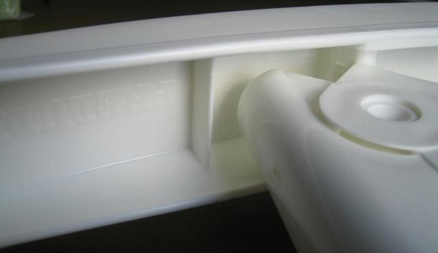 Foldable plastic chair
