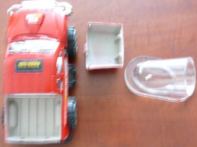 Toy car