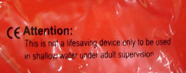 Inflatable swim seat