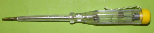 Voltage tester