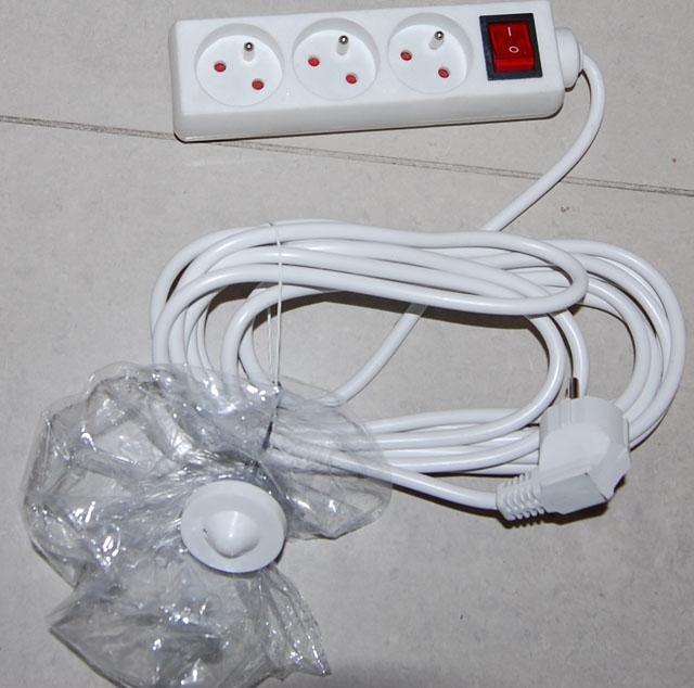 Mains extension lead