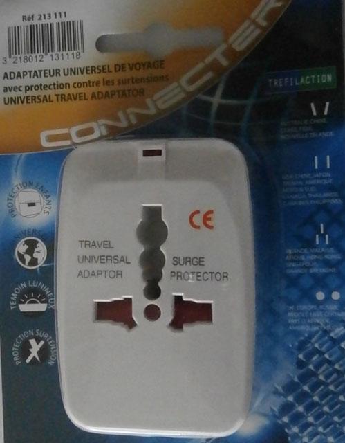 Travel plug adapter