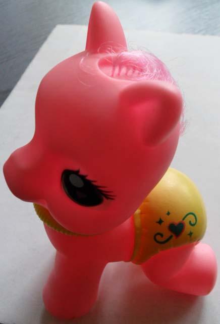 Plastic toy pony