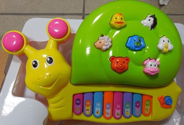 Toy musical instrument