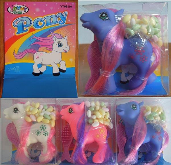 Plastic toy with sweets