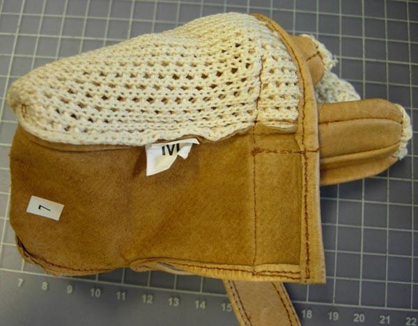 Riding gloves