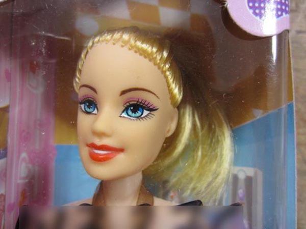 Plastic dolls