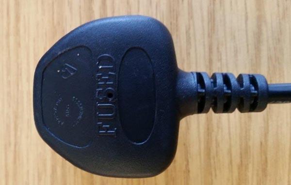 Mains lead