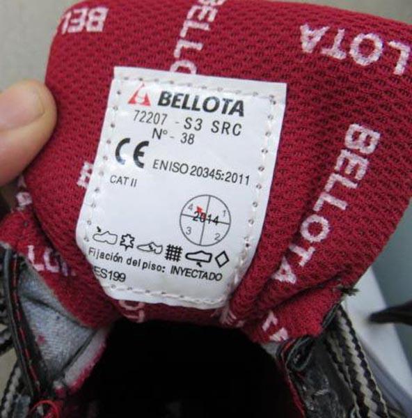 Safety boots
