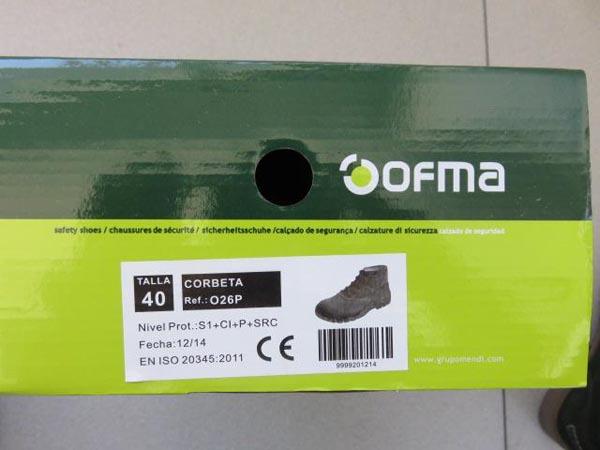 Safety boots