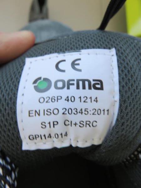 Safety boots