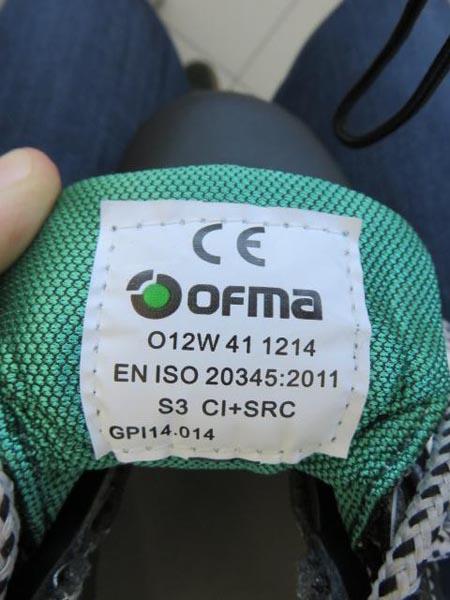 Safety boots