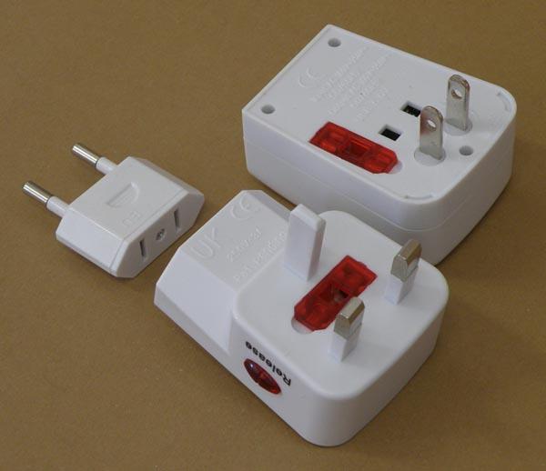 Travel plug adaptor with USB power supply