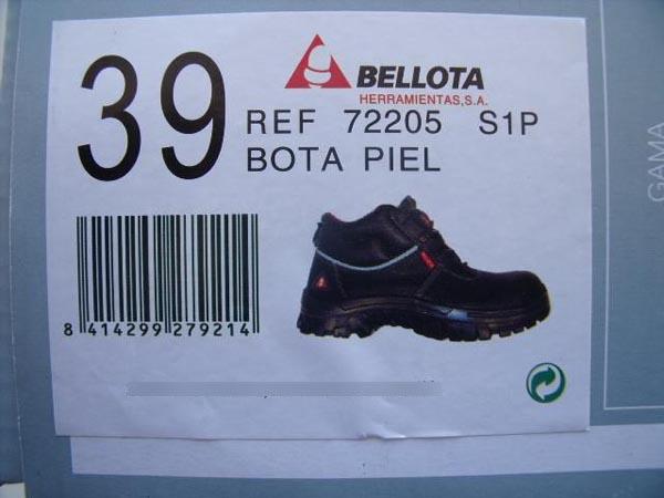 Safety boots