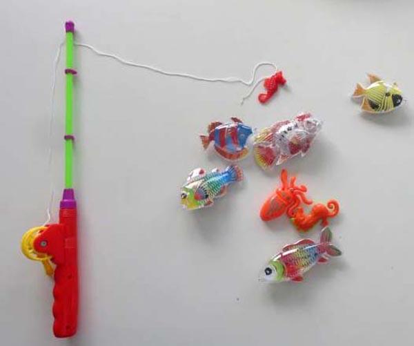 Magnetic fishing game