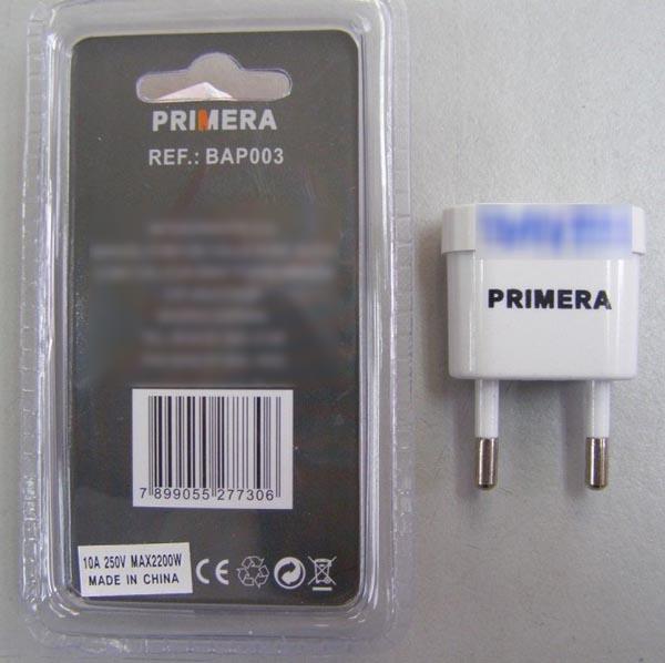 Travel plug adaptor