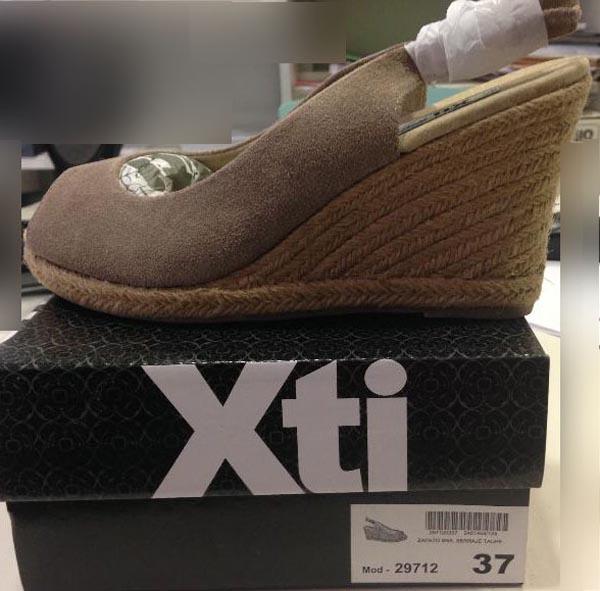 Women's shoes