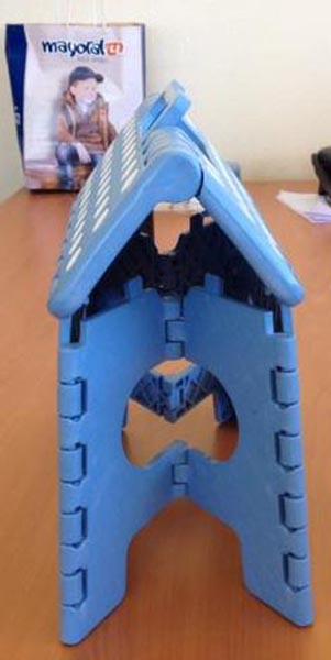 Folding stool
