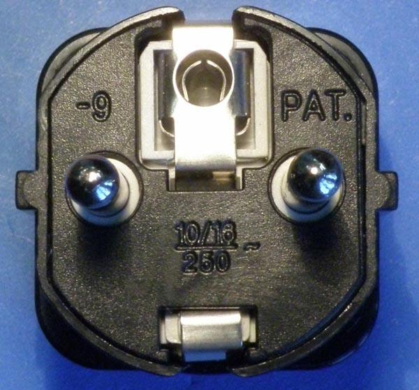 Plug adaptor
