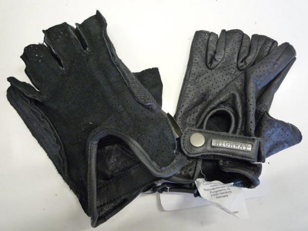 Leather gloves
