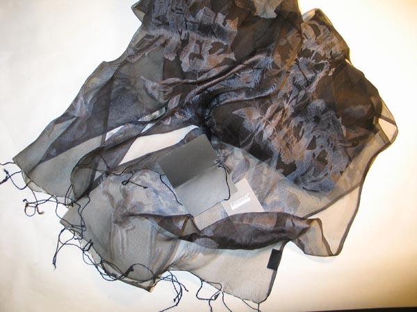 Ladies' scarf