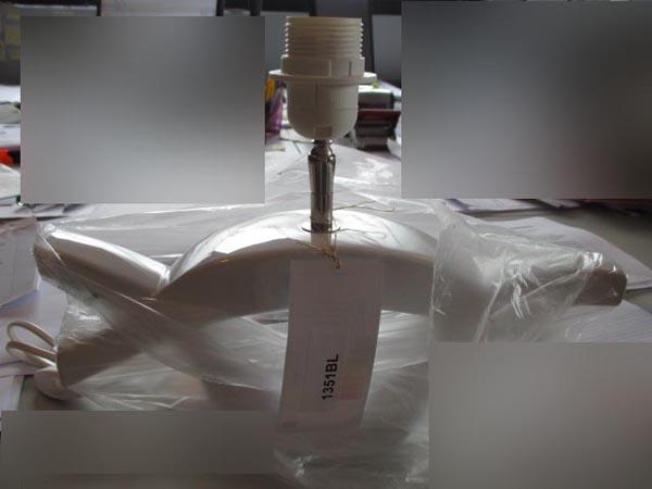 Table lamp