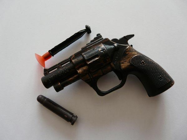 Toy gun