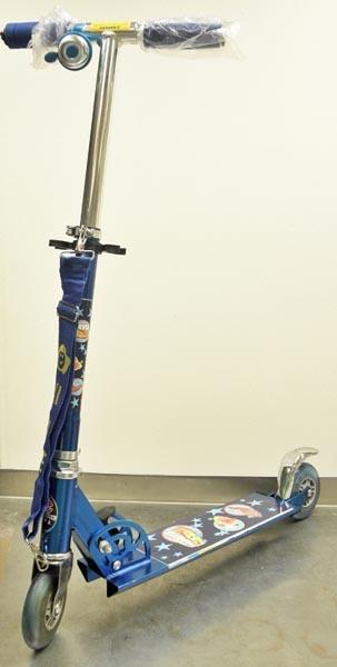Toy scooter