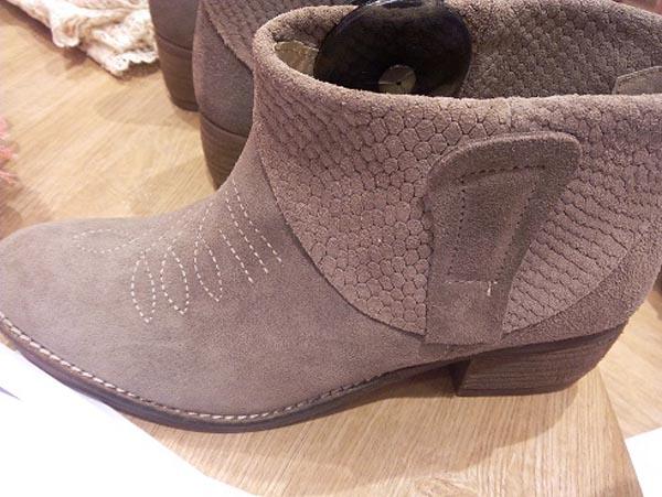 Ladies' boots