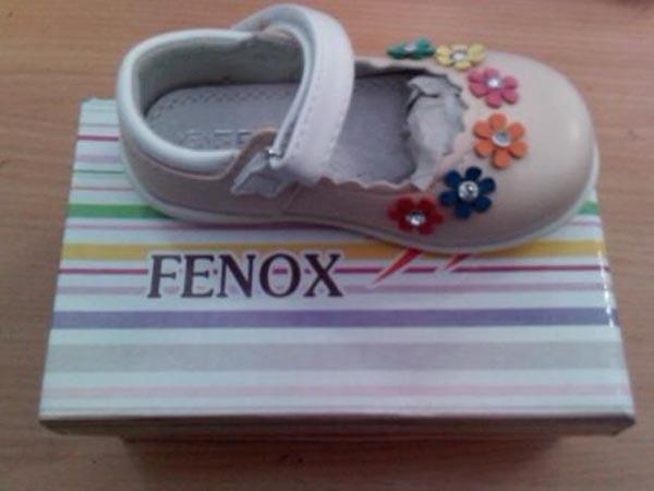 Girls' shoes