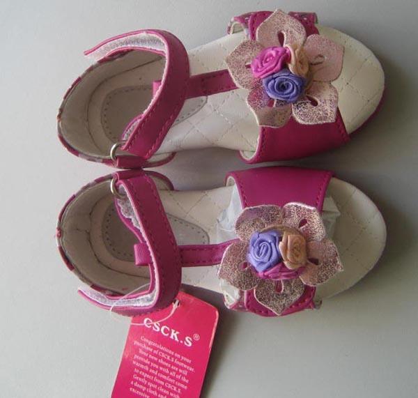 Girls' sandals