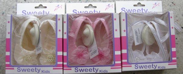 Babies' shoes