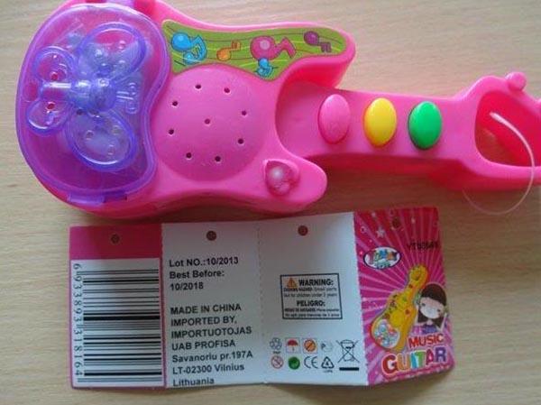 Toy musical instrument