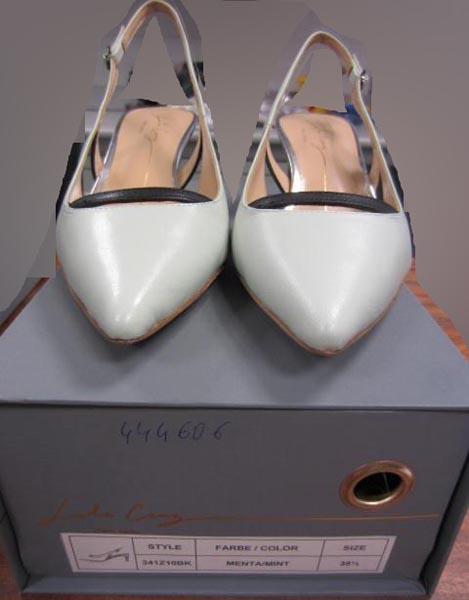 Ladies' sandals