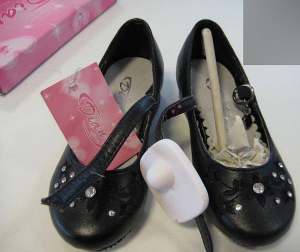 Girls' shoes