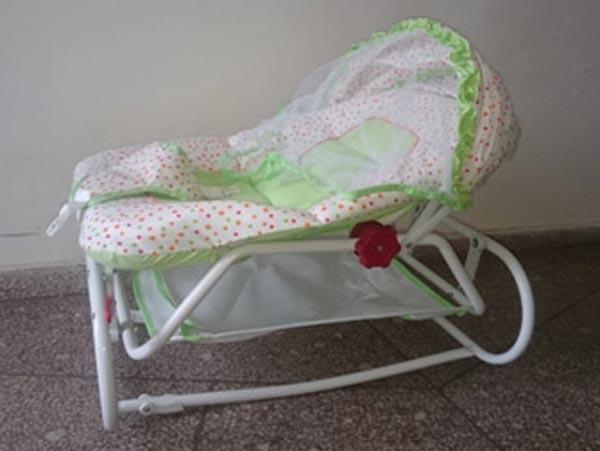 Reclined cradle
