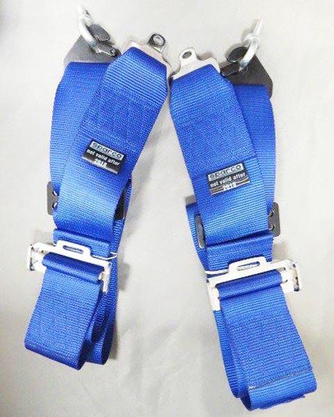 Motor racing harness