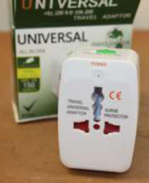 Travel plug adaptor
