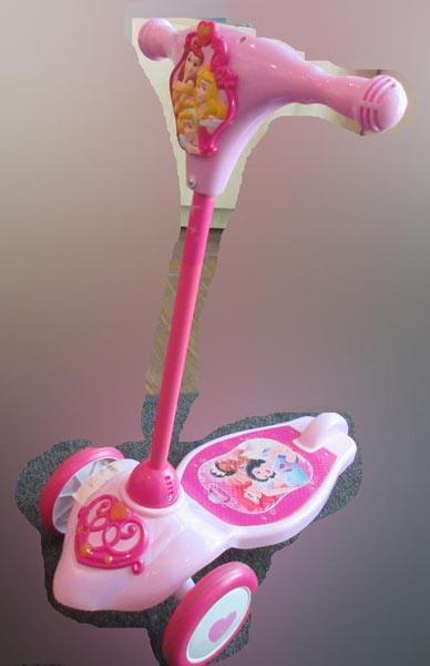 Toy scooter
